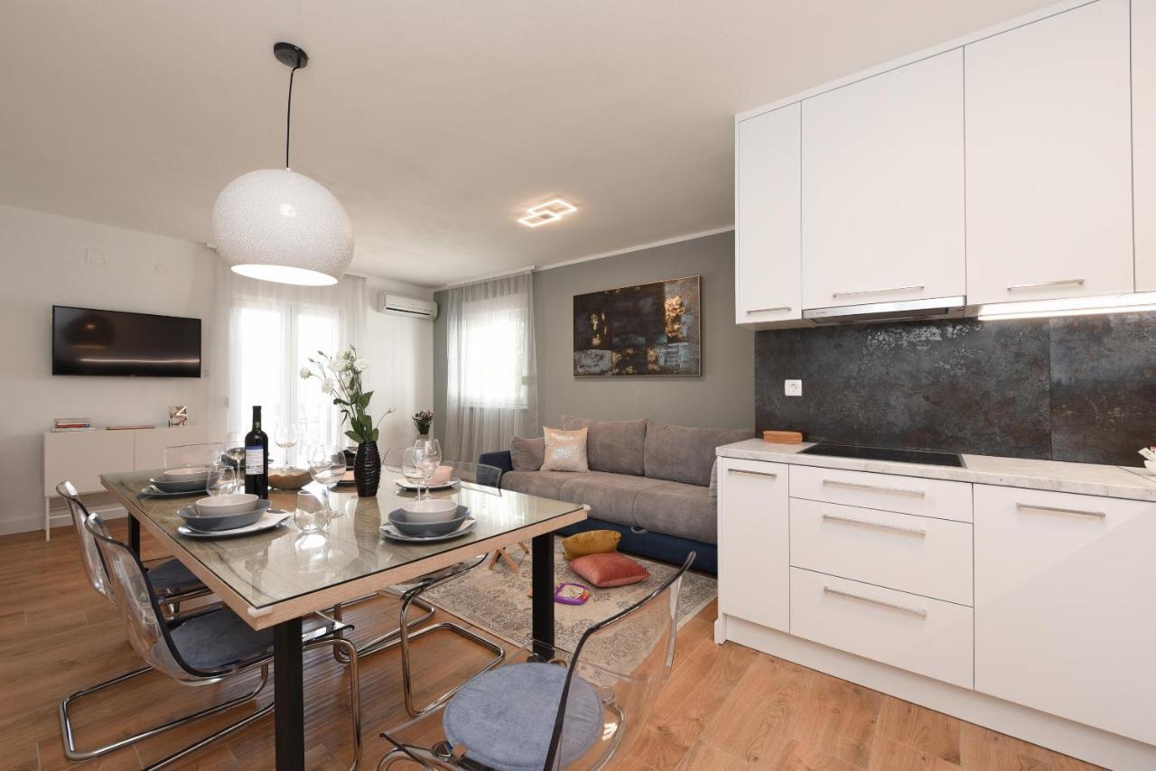Malako Family Apartments Seline Exteriér fotografie