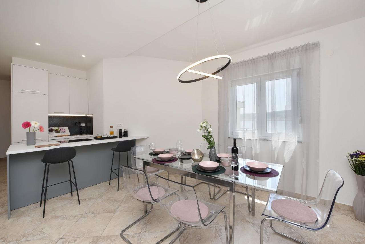 Malako Family Apartments Seline Exteriér fotografie